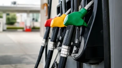 Trump antecipa fim de restrições sobre gasolina nos EUA