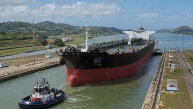 Petroleiro paga R$ 27,5 milhões para cruzar Canal do Panamá 2 Petroleiro paga R$ 27,5 milhões para cruzar Canal do Panamá