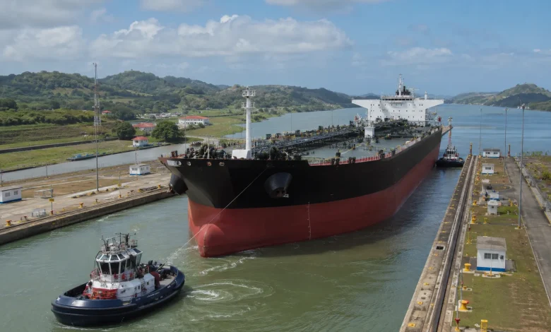 Petroleiro paga R$ 27,5 milhões para cruzar Canal do Panamá