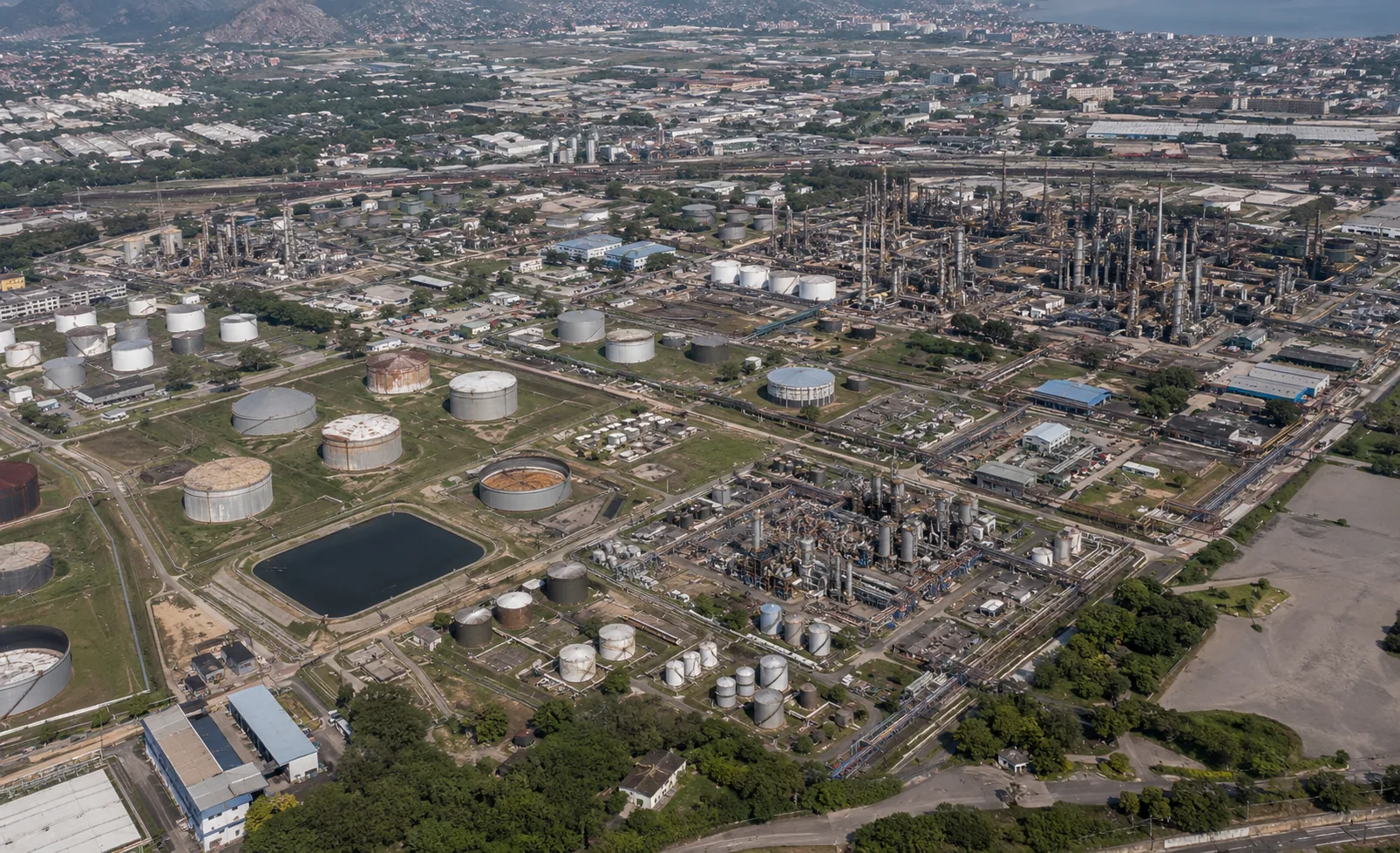 ANP revoga autorização da Refinaria de Manguinhos 2 ANP revoga autorização da Refinaria de Manguinhos