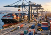 Economia chinesa cresce 4,5% no 3º trimestre apesar da fraqueza interna 8 Economia chinesa cresce 4,5% no 3º trimestre apesar da fraqueza interna