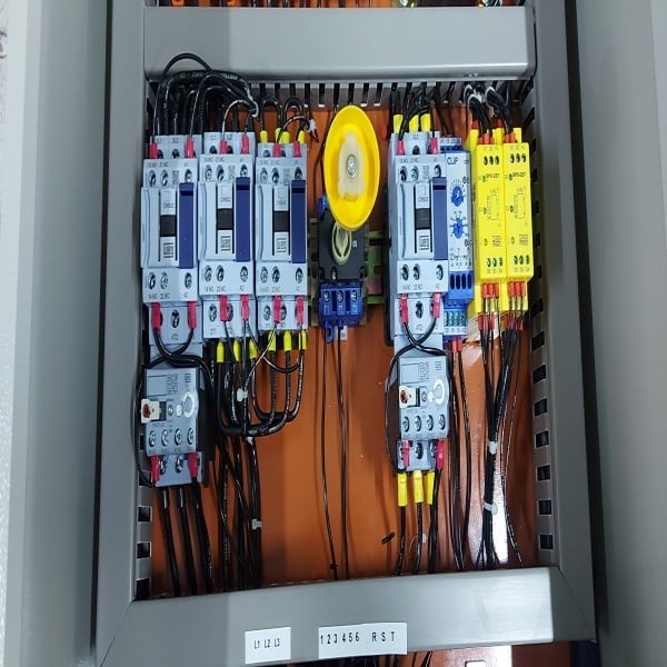 Comando E Elétricos