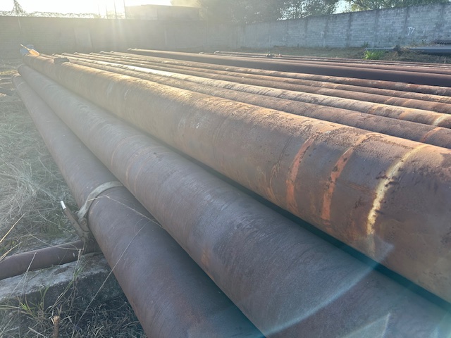 Tubo de aço carbono de 14 pol, sem uso, em bom estado, sem revestimento interno