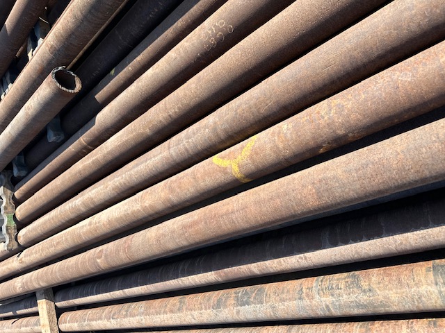 Tubo de aço carbono de 6 5/8” pol, usado, em bom estado, sem revestimento interno