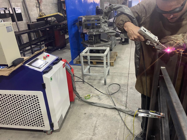 processo de soldagem a laser