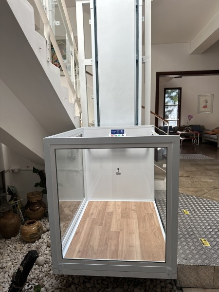 Instalação De Plataforma Acessibilidade Pne Com Automação De Segurança