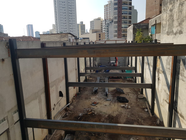 Instalação De Estruturas Metálicas Para Edifícios