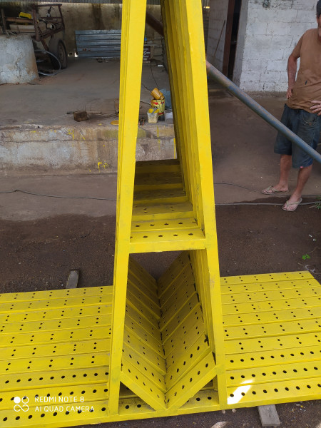 Cavalete Metálico