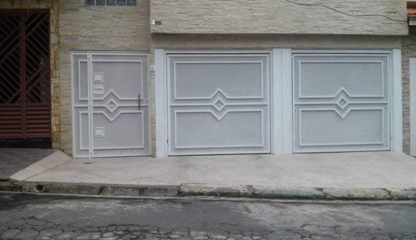 Portão basculante tubular