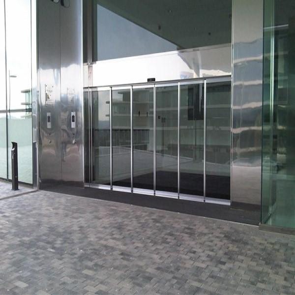 porta de vidro automática com sensor preço