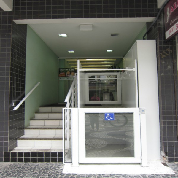 elevador de deficiência