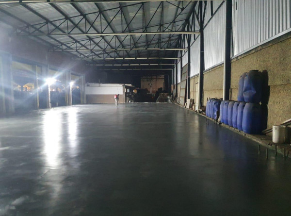 Piso De Concreto Durável E Resistente