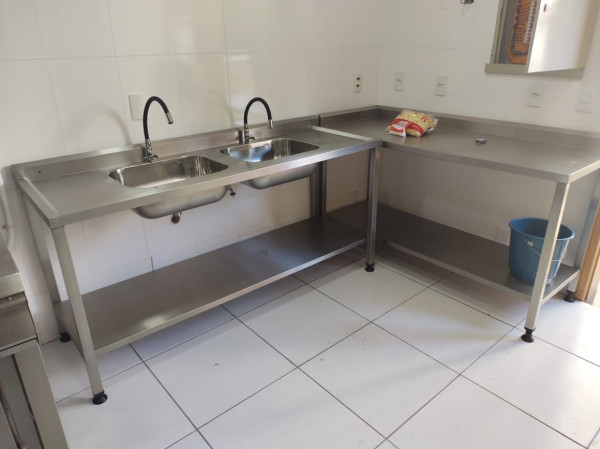 Bancada De Inox Com Pia Para Cozinha Industrial