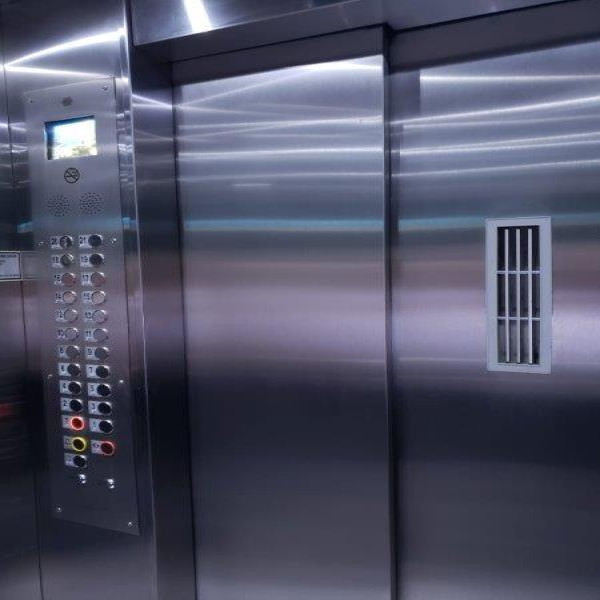 elevador de serviço