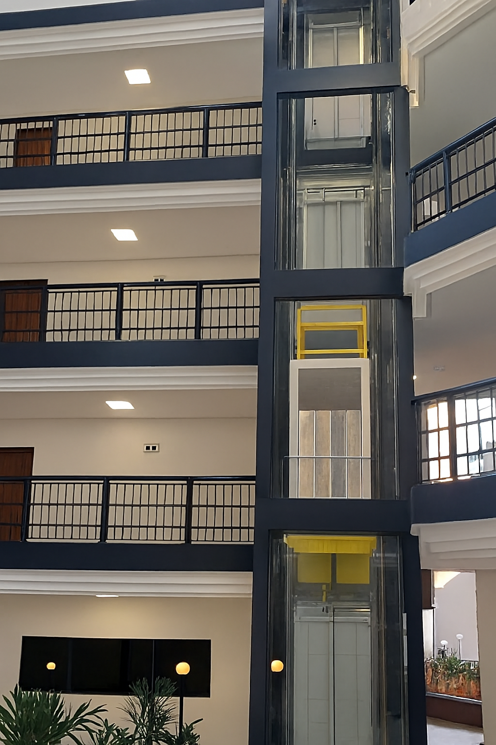 Serviço De Montagem De Elevadores Em Bh