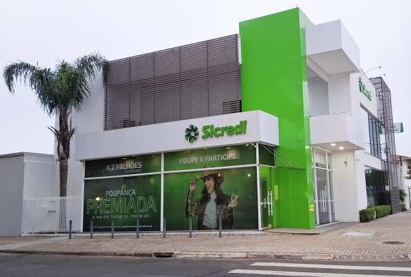 Acm Com Estrutura Metálica No Paraná