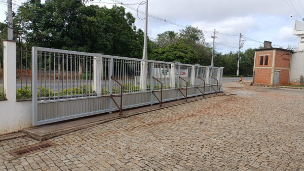 Portão Metálico