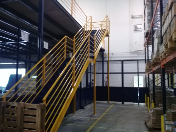 Fabricante De Escadas Metálicas