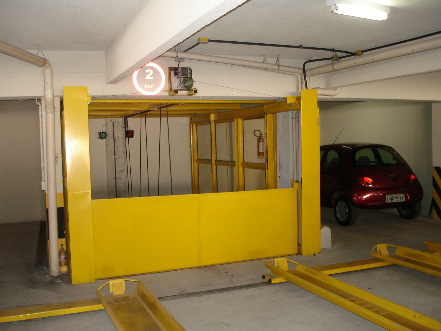 Elevador De Garagem
