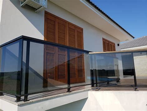 Guarda Corpo Com Vidro Fumê