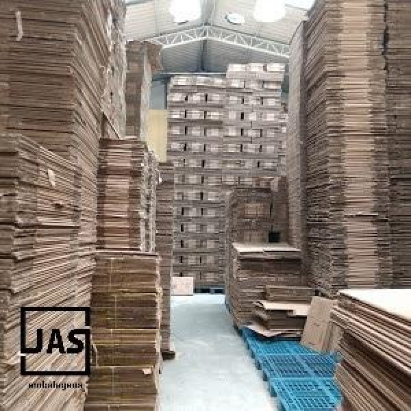 Empresa De Caixa De Papelão