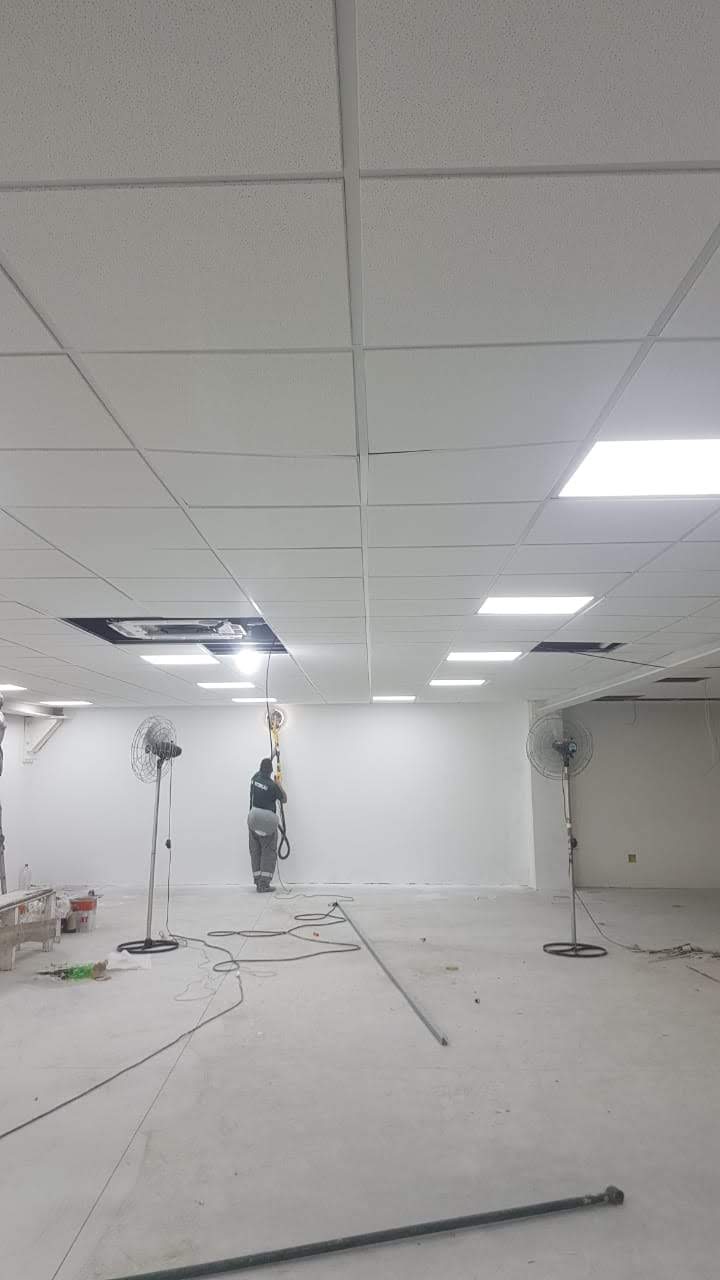 forro de fibra mineral