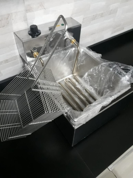 Fritadeira Elétrica Profissional Com Cesto Removível