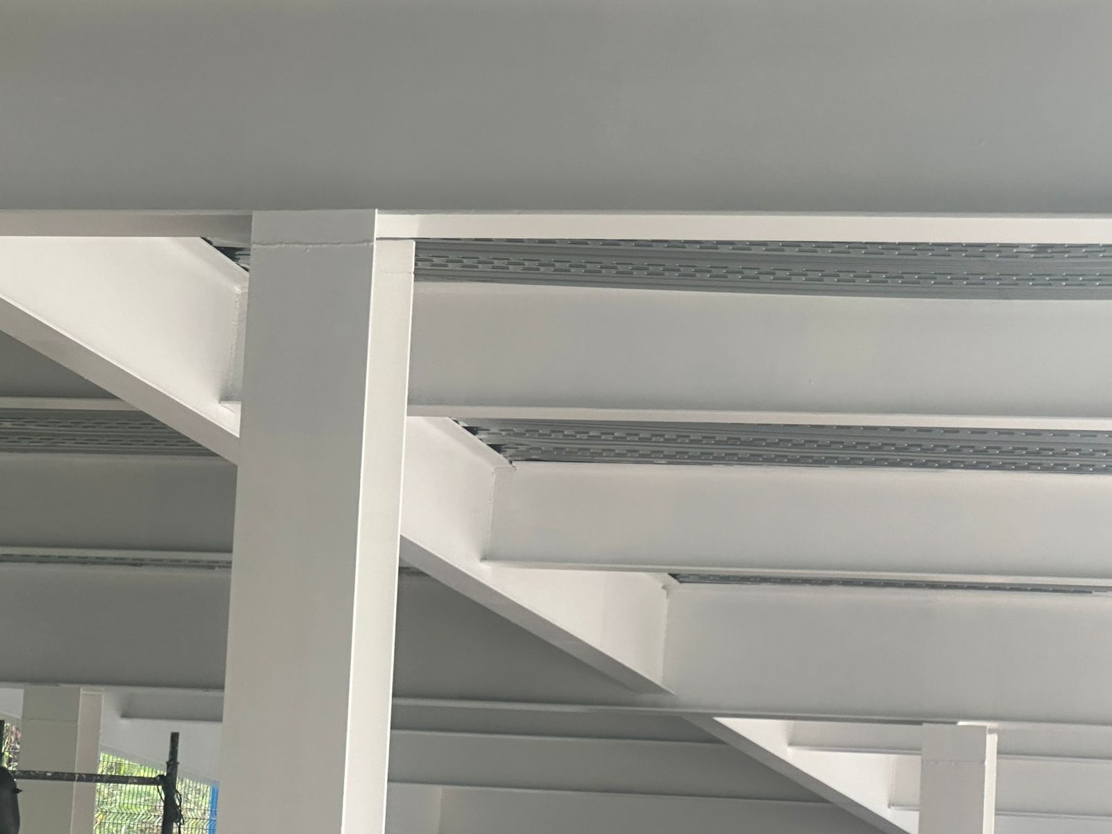 Construção De Mezaninos Metálicos