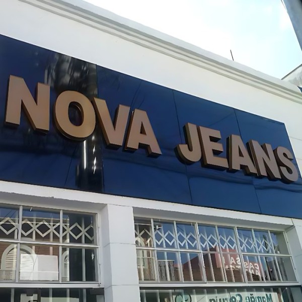 Letra Caixa Com Iluminação Interna
