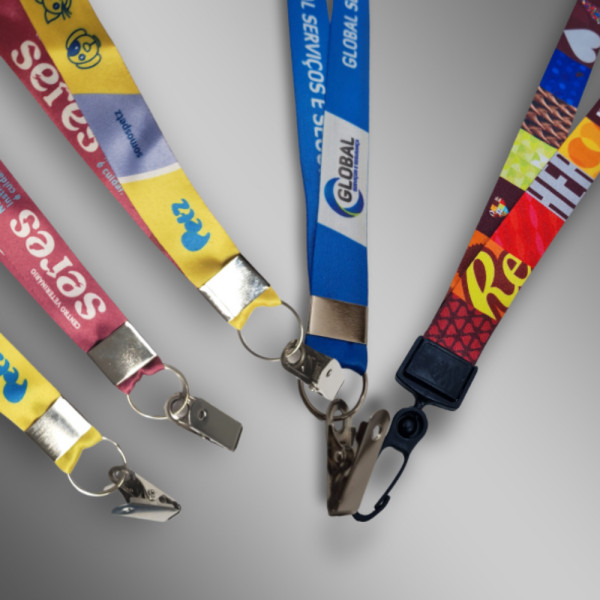 Cordão De Crachás Com Acabamento Personalizado