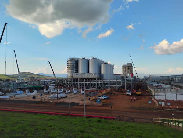 Montagem De Estruturas Metálicas Para Armazéns