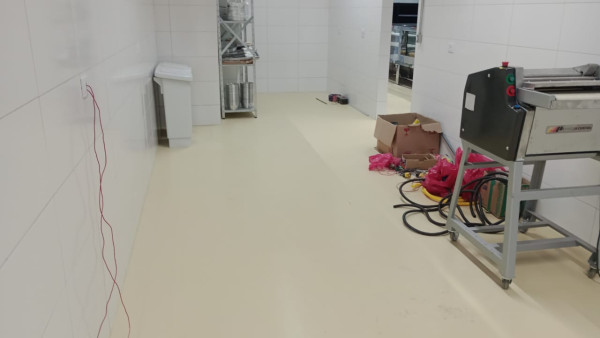 Piso Antiderrapante Baixo Odor E Baixo Voc