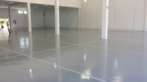 Pintura Epóxi Para Áreas Comerciais
