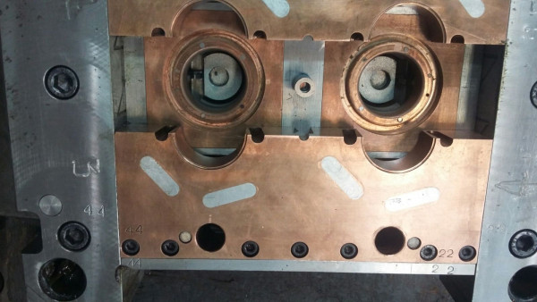 Moldes De Injeção Para Indústria De Plásticos