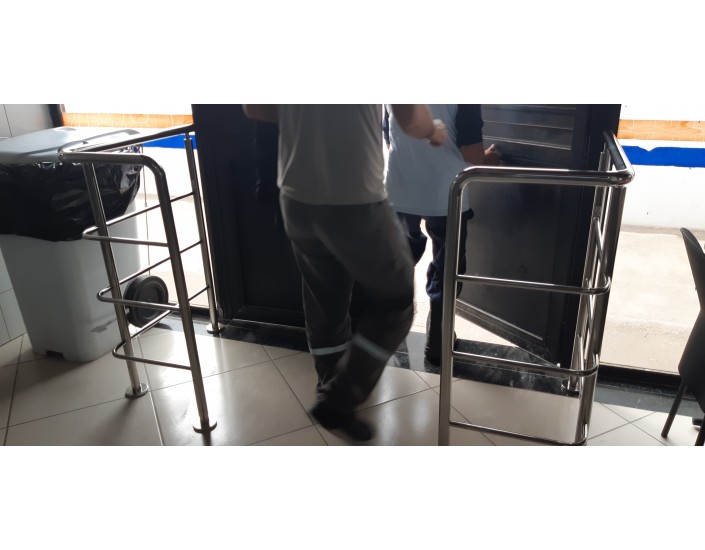 Guarda Corpo Personalizado Em Inox