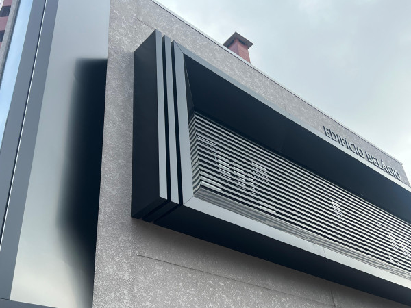 Fachada Em Acm Paraná
