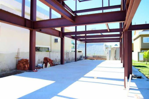 Estrutura Metálica Para Cobertura De Piscina