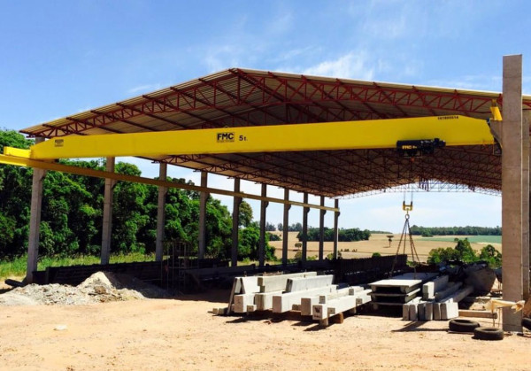 Ponte Rolante Para Indústrias Em Mg