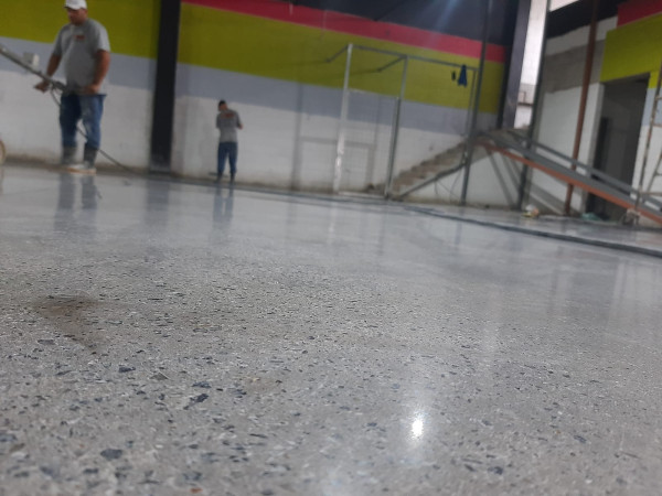 Contratar Polimento De Piso Para Indústrias