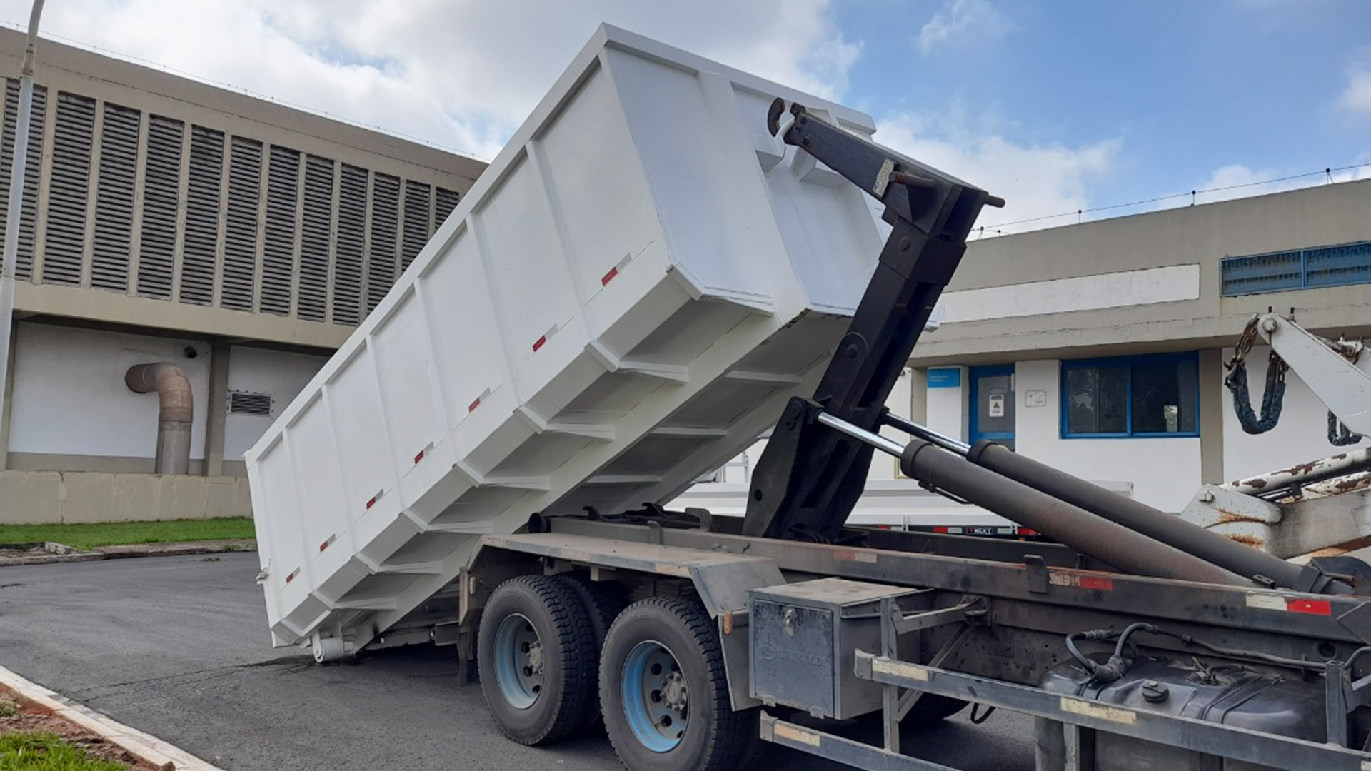 Caçamba Basculante Para Caminhão Truck