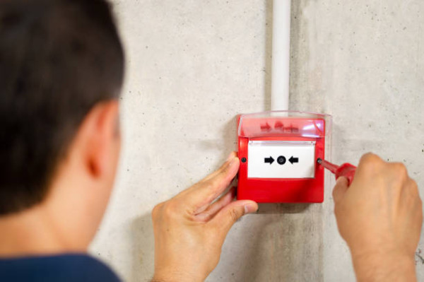 Manutenção De Sistema De Alarme