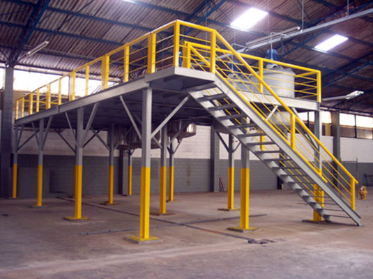 Plataformas Metálicas Personalizadas Para Comércio