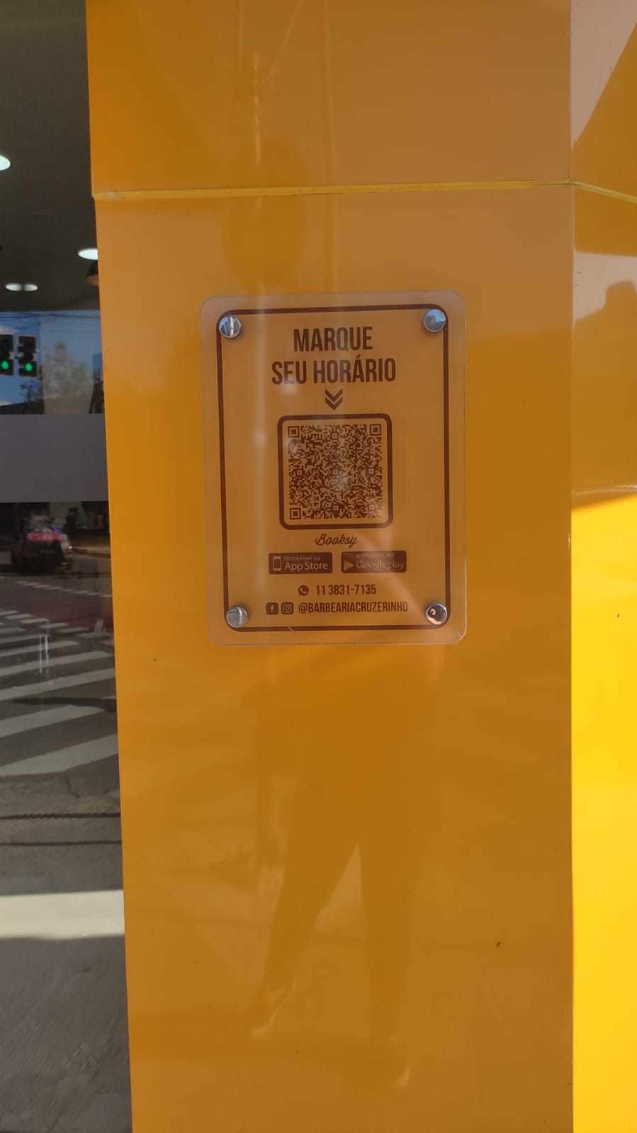 Identificação Visual Com Acrílico
