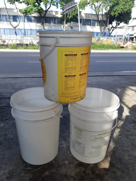 Comprar Balde De Plástico Online