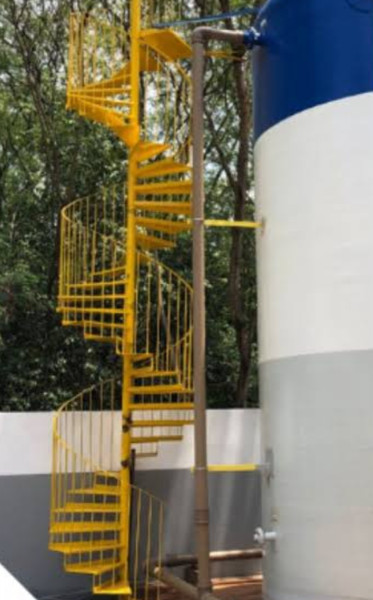 Montagem De Escadas Metálicas