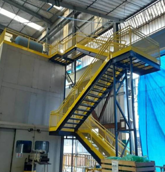 Escadas Metálicas Industriais Personalizadas