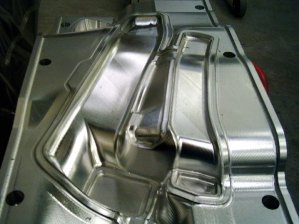 Usinagem Cnc Com Eixos De 800mm De Capacidade