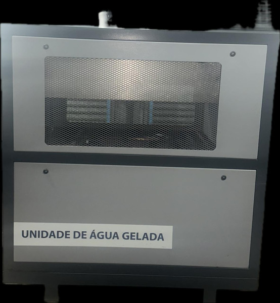 Manutenção Em Unidade De Água Gelada