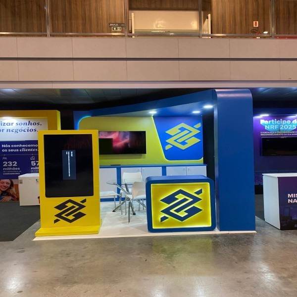 Stand Especial Comercial