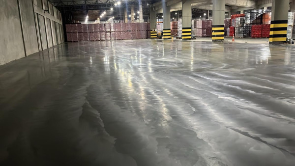 Piso Resistente A Químicos